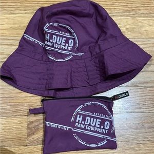 H.DUE.O Rain Equipment Plum Colored Rain Hat With Bag BJ Veronesi Design Italy